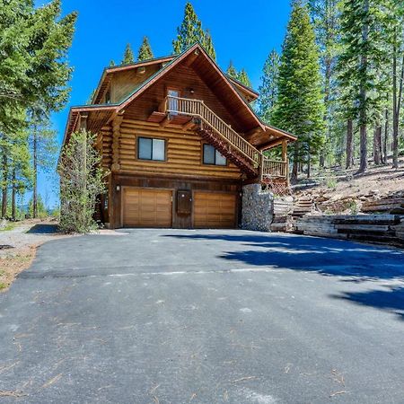 Log Cabin Estate - Falcon Ridge Траки Экстерьер фото