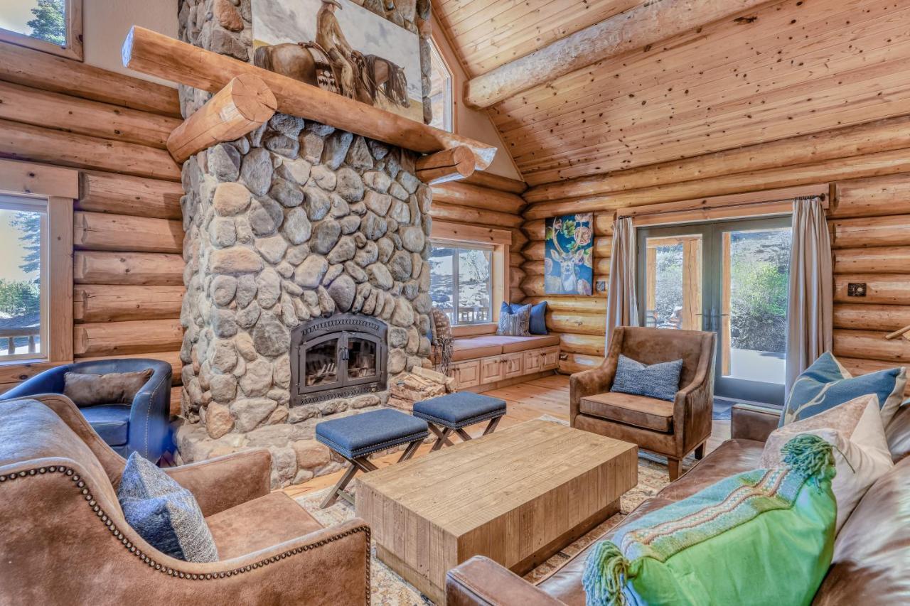 Log Cabin Estate - Falcon Ridge Траки Экстерьер фото