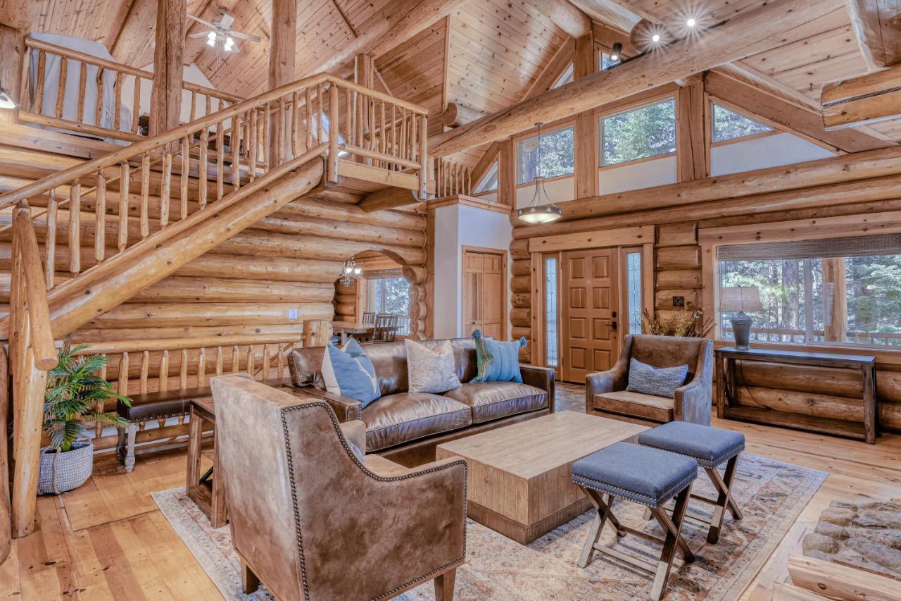 Log Cabin Estate - Falcon Ridge Траки Экстерьер фото