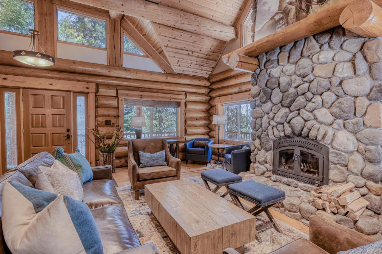 Log Cabin Estate - Falcon Ridge Траки Экстерьер фото