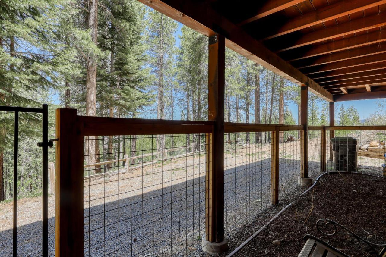 Log Cabin Estate - Falcon Ridge Траки Экстерьер фото