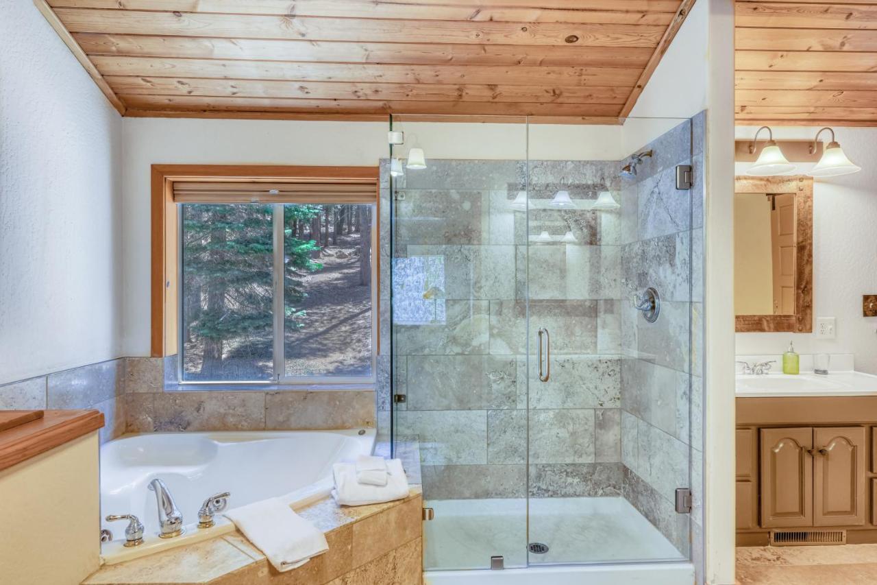 Log Cabin Estate - Falcon Ridge Траки Экстерьер фото