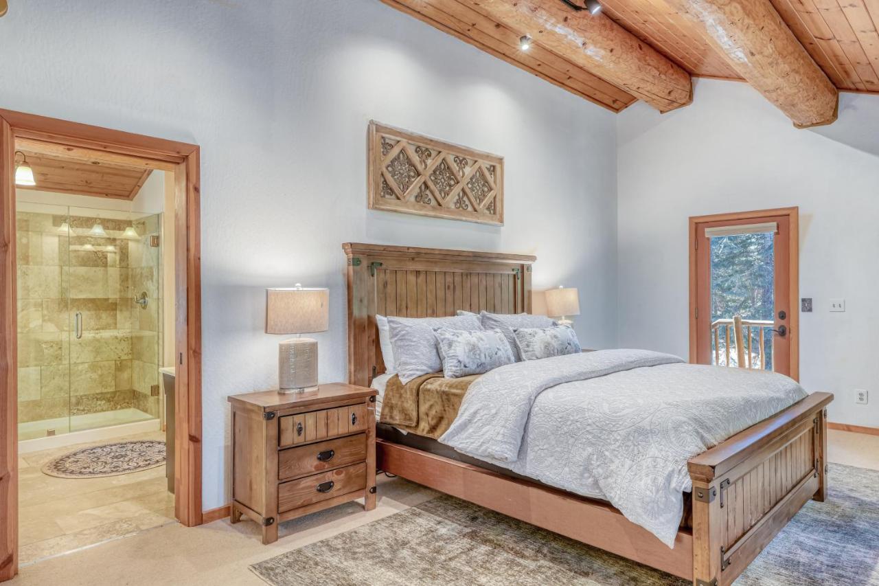 Log Cabin Estate - Falcon Ridge Траки Экстерьер фото