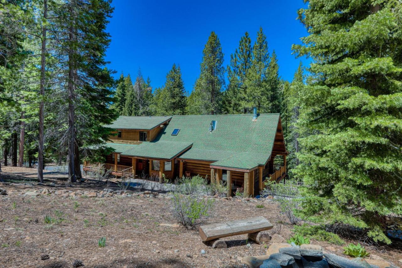 Log Cabin Estate - Falcon Ridge Траки Экстерьер фото