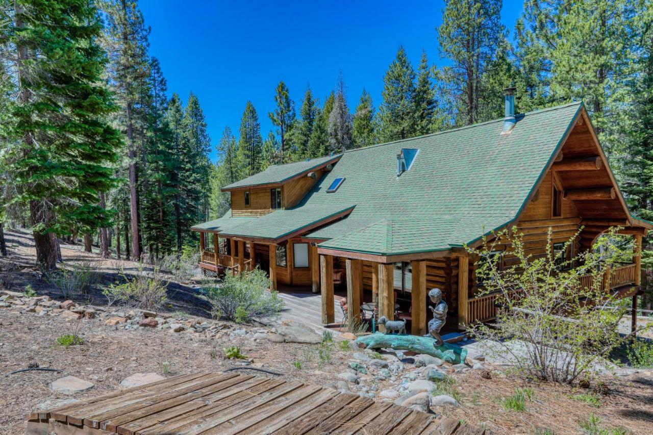 Log Cabin Estate - Falcon Ridge Траки Экстерьер фото