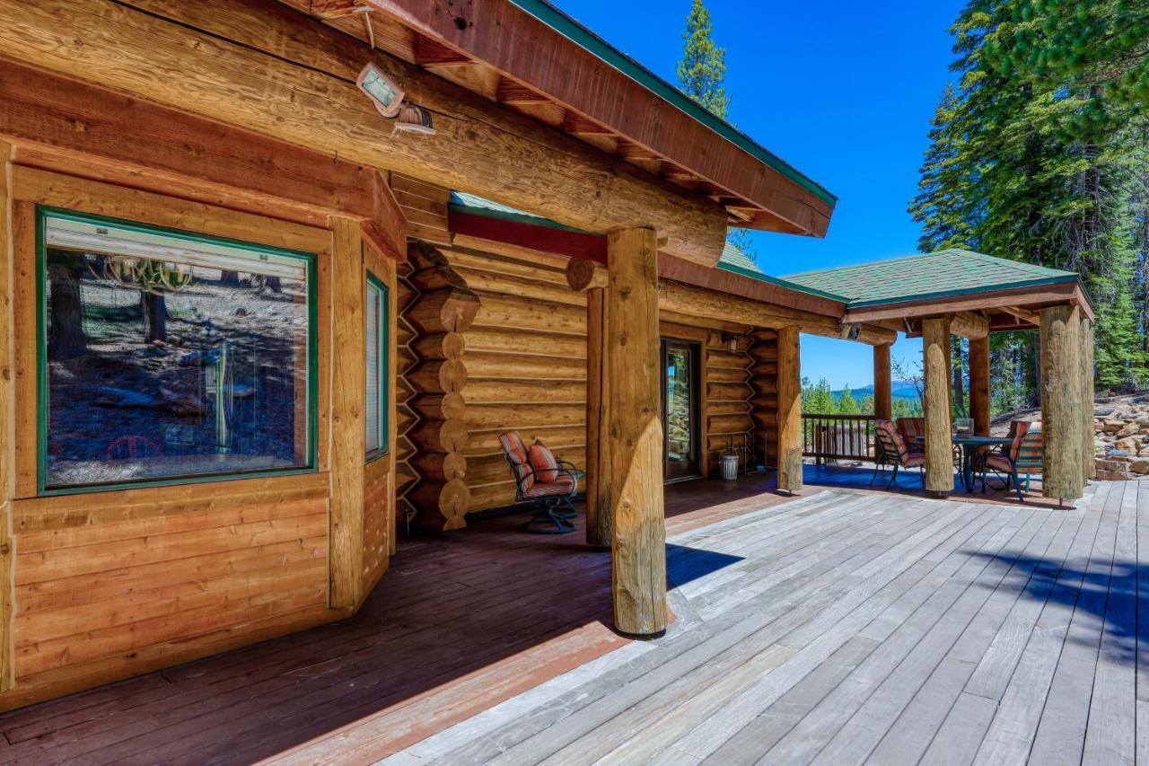 Log Cabin Estate - Falcon Ridge Траки Экстерьер фото