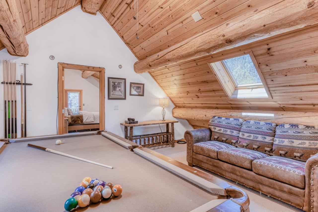 Log Cabin Estate - Falcon Ridge Траки Экстерьер фото