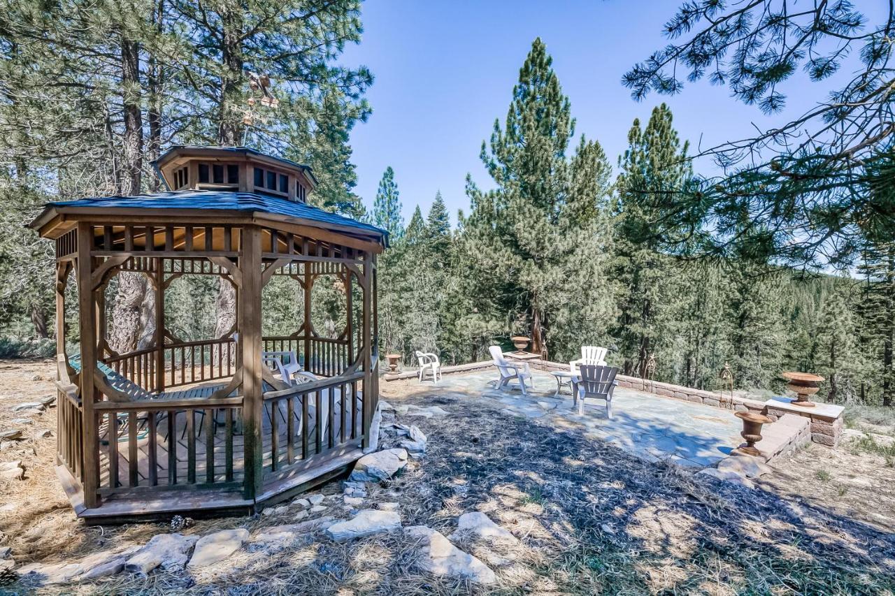 Log Cabin Estate - Falcon Ridge Траки Экстерьер фото